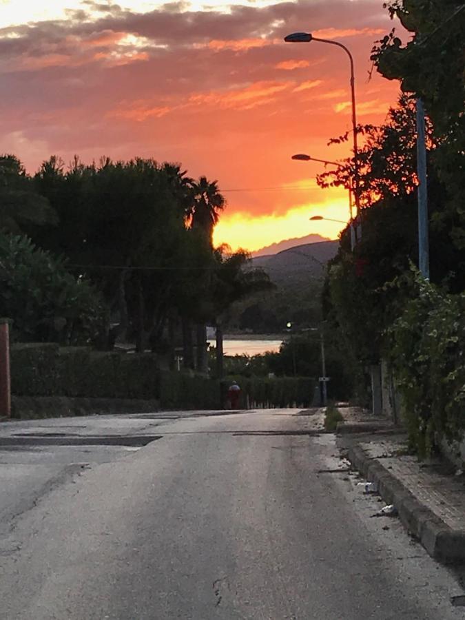 Casa Sugli Scogli Villa Fontane Bianche Eksteriør bilde
